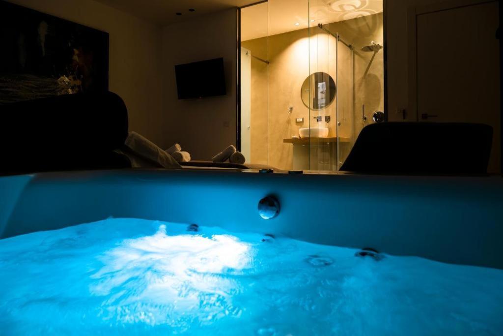 Maximum Hub Suite&Spa Palermo Eksteriør billede