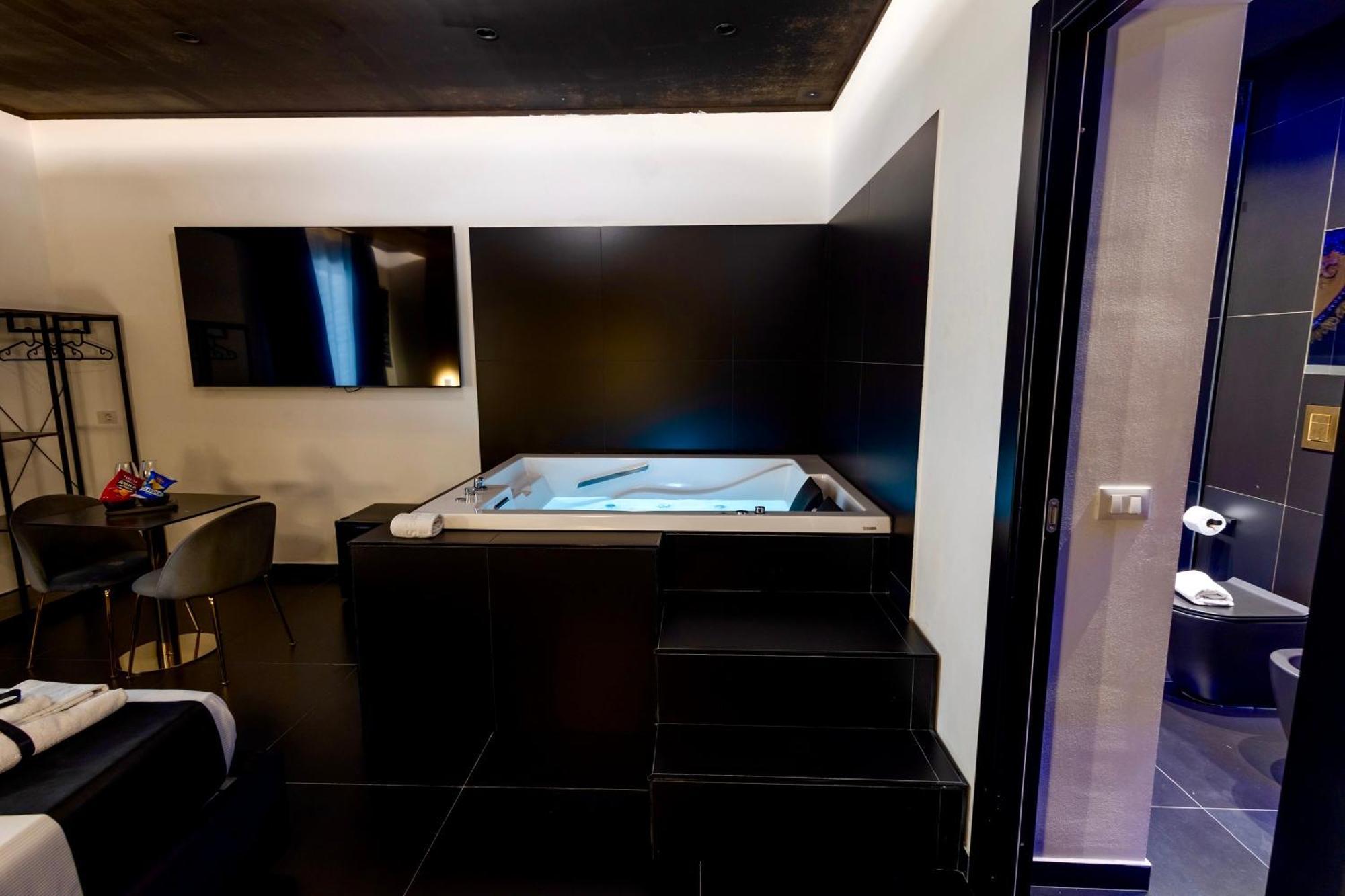Maximum Hub Suite&Spa Palermo Eksteriør billede