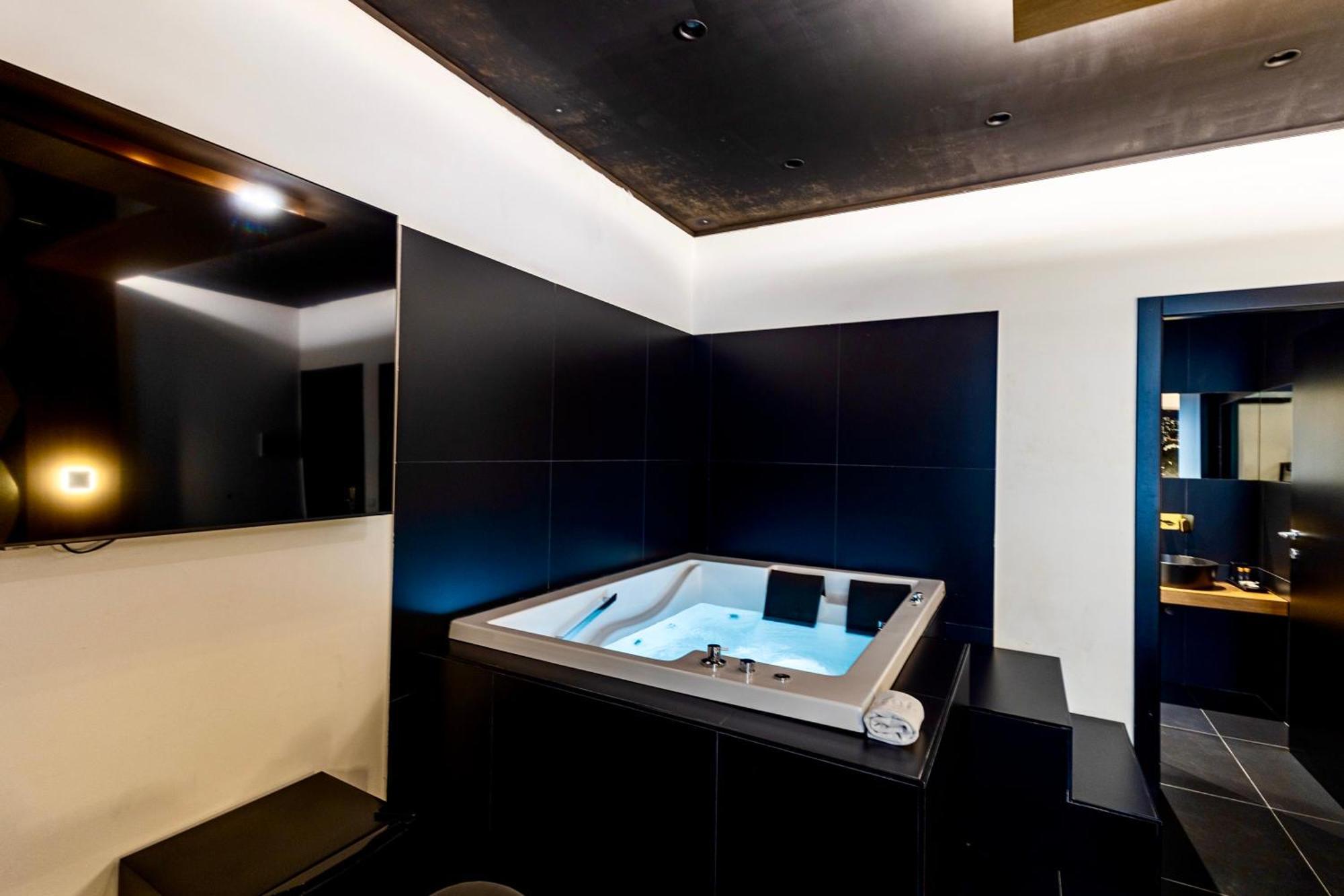 Maximum Hub Suite&Spa Palermo Eksteriør billede